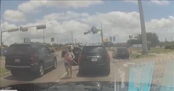 Mother Stops Car In The Middle Of Traffic And Begs Sheriff To Save Her Choking Child
