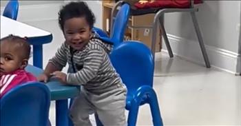 Child’s Adorable Reaction to Dad Picking Him Up From Day Care Melts Hearts
